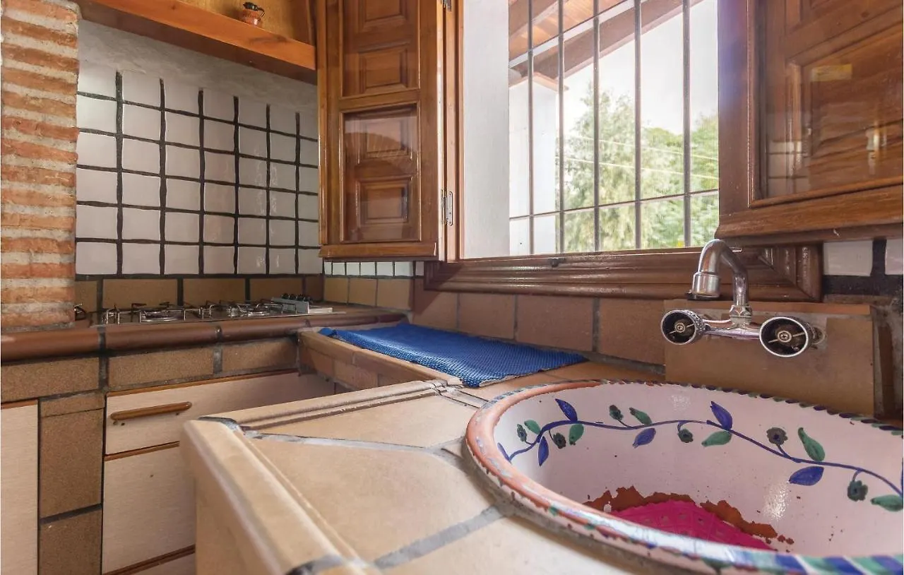 13 Bedroom Cozy Home In Sayalonga İspanya