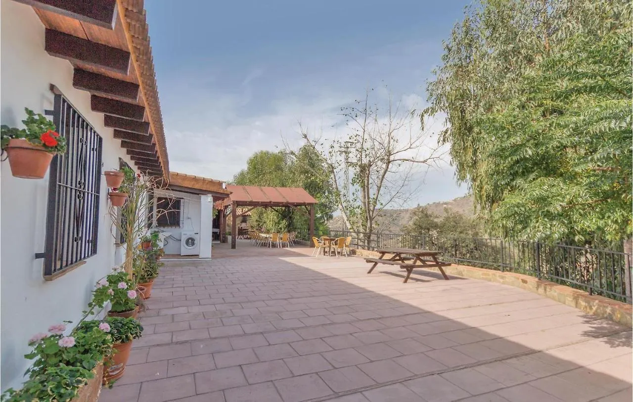 13 Bedroom Cozy Home In Sayalonga